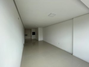 Apartamento com 71m², 2 dormitórios no bairro Jardim Botânico em Porto Alegre para Alugar