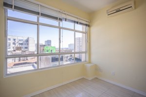 Salas/Conjuntos com 40m² no bairro Centro Histórico em Porto Alegre para Alugar