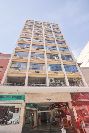 Salas/Conjuntos com 40m² no bairro Centro Histórico em Porto Alegre para Alugar