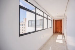 Salas/Conjuntos com 95m² no bairro Petrópolis em Porto Alegre para Alugar