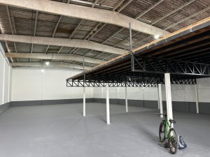 Galpão com 750m² no bairro Sarandi em Porto Alegre para Alugar