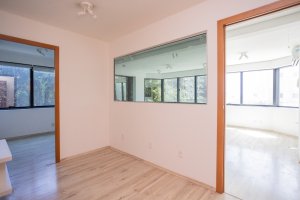Salas/Conjuntos com 48m² no bairro Petrópolis em Porto Alegre para Alugar