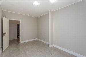 Casa comercial com 650m² no bairro Moinhos de Vento em Porto Alegre para Alugar