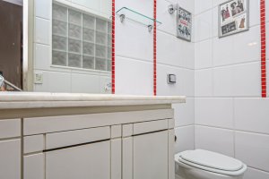 Casa comercial com 250m² no bairro Rio Branco em Porto Alegre para Alugar