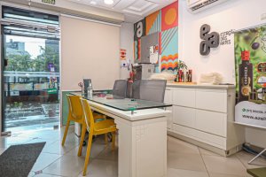 Casa comercial com 250m² no bairro Rio Branco em Porto Alegre para Alugar