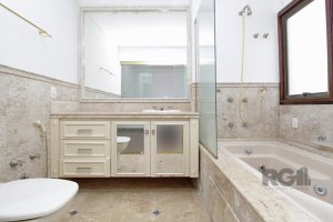 Cobertura com 452m², 5 dormitórios no bairro Moinhos de Vento em Porto Alegre para Alugar