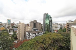Cobertura com 452m², 5 dormitórios no bairro Moinhos de Vento em Porto Alegre para Alugar