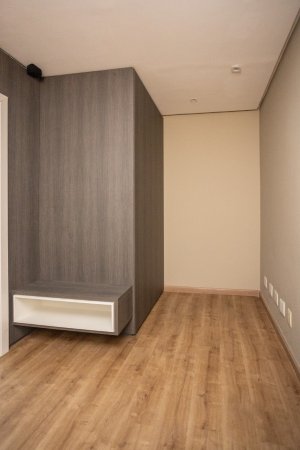 Salas/Conjuntos com 31m² no bairro Petrópolis em Porto Alegre para Alugar