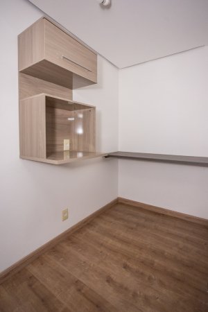 Salas/Conjuntos com 31m² no bairro Petrópolis em Porto Alegre para Alugar