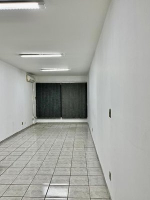Salas/Conjuntos com 33m² no bairro São Geraldo em Porto Alegre para Alugar