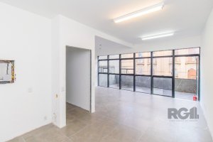 Prédio Comercial com 360m² no bairro Centro Histórico em Porto Alegre para Alugar