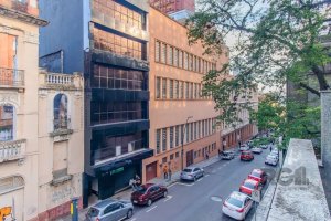 Prédio Comercial com 360m² no bairro Centro Histórico em Porto Alegre para Alugar