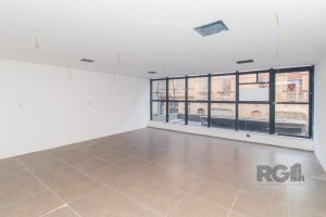 Prédio Comercial com 360m² no bairro Centro Histórico em Porto Alegre para Alugar