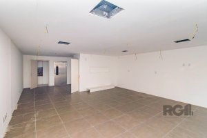 Prédio Comercial com 360m² no bairro Centro Histórico em Porto Alegre para Alugar