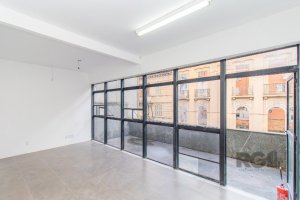 Prédio Comercial com 360m² no bairro Centro Histórico em Porto Alegre para Alugar