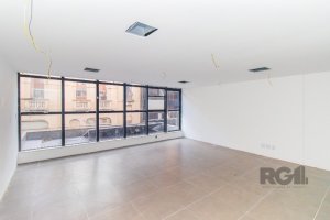 Prédio Comercial com 360m² no bairro Centro Histórico em Porto Alegre para Alugar