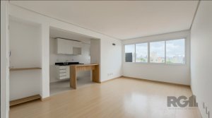 Apartamento com 68m², 2 dormitórios no bairro Higienópolis em Porto Alegre para Comprar