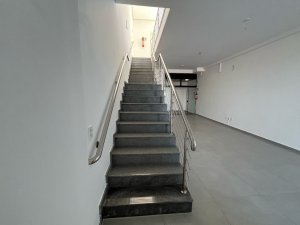 Loja com 115m² no bairro Navegantes em Porto Alegre para Alugar