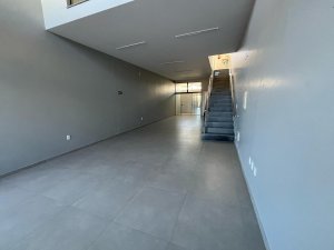 Loja com 115m² no bairro Navegantes em Porto Alegre para Alugar