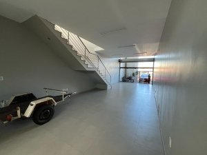 Loja com 115m² no bairro Navegantes em Porto Alegre para Alugar