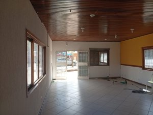 Casa comercial com 970m² no bairro Alto Petrópolis em Porto Alegre para Alugar