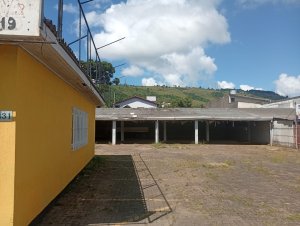 Casa comercial com 970m² no bairro Alto Petrópolis em Porto Alegre para Alugar