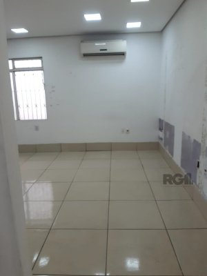 Loja com 250m² no bairro Petrópolis em Porto Alegre para Alugar