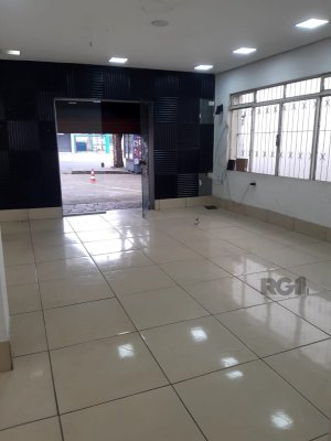 Loja com 250m² no bairro Petrópolis em Porto Alegre para Alugar
