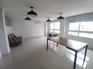Apartamento com 65m², 1 dormitório no bairro Menino Deus em Porto Alegre para Alugar