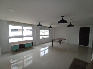 Apartamento com 65m², 1 dormitório no bairro Menino Deus em Porto Alegre para Alugar