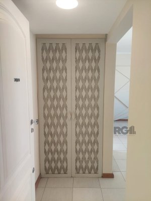 Cobertura com 183m², 3 dormitórios no bairro Santana em Porto Alegre para Alugar