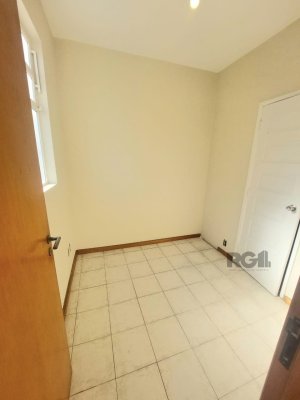 Cobertura com 183m², 3 dormitórios no bairro Santana em Porto Alegre para Alugar