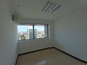 Salas/Conjuntos com 103m² no bairro Auxiliadora em Porto Alegre para Alugar