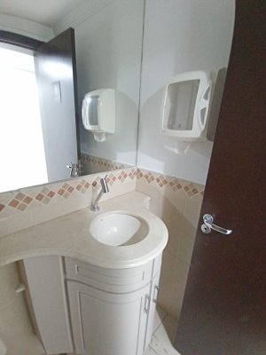 Salas/Conjuntos com 103m² no bairro Auxiliadora em Porto Alegre para Alugar