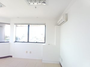 Salas/Conjuntos com 103m² no bairro Auxiliadora em Porto Alegre para Alugar