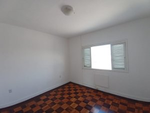 Apartamento com 77m², 2 dormitórios no bairro São João em Porto Alegre para Alugar