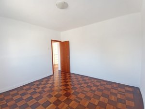 Apartamento com 77m², 2 dormitórios no bairro São João em Porto Alegre para Alugar