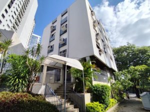 Apartamento com 71m², 2 dormitórios no bairro Petrópolis em Porto Alegre para Alugar