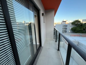 Apartamento com 30m², 1 dormitório no bairro Centro Histórico em Porto Alegre para Alugar