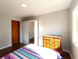 Apartamento com 80m², 2 dormitórios no bairro Petrópolis em Porto Alegre para Alugar