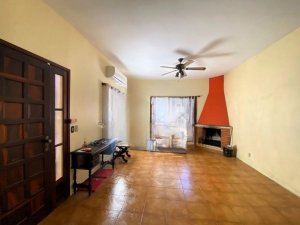 Casa com 270m², 3 dormitórios no bairro Petrópolis em Porto Alegre para Alugar