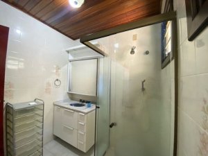 Casa com 270m², 3 dormitórios no bairro Petrópolis em Porto Alegre para Alugar