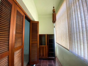 Casa com 270m², 3 dormitórios no bairro Petrópolis em Porto Alegre para Alugar