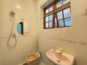 Casa com 270m², 3 dormitórios no bairro Petrópolis em Porto Alegre para Alugar