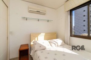 Cobertura com 185m², 2 dormitórios no bairro Petrópolis em Porto Alegre para Alugar