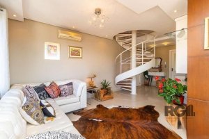 Cobertura com 185m², 2 dormitórios no bairro Petrópolis em Porto Alegre para Alugar