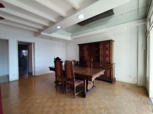 Apartamento com 130m², 3 dormitórios no bairro Petrópolis em Porto Alegre para Alugar
