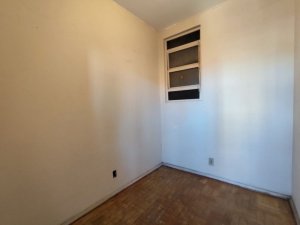 Apartamento com 130m², 3 dormitórios no bairro Petrópolis em Porto Alegre para Alugar