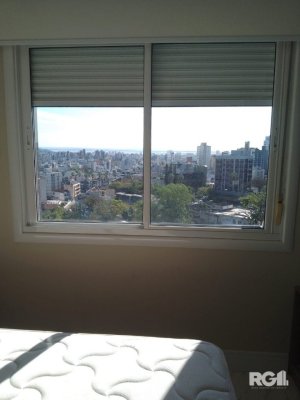 Apartamento com 45m², 1 dormitório no bairro Petrópolis em Porto Alegre para Alugar