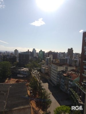 Apartamento com 45m², 1 dormitório no bairro Petrópolis em Porto Alegre para Alugar